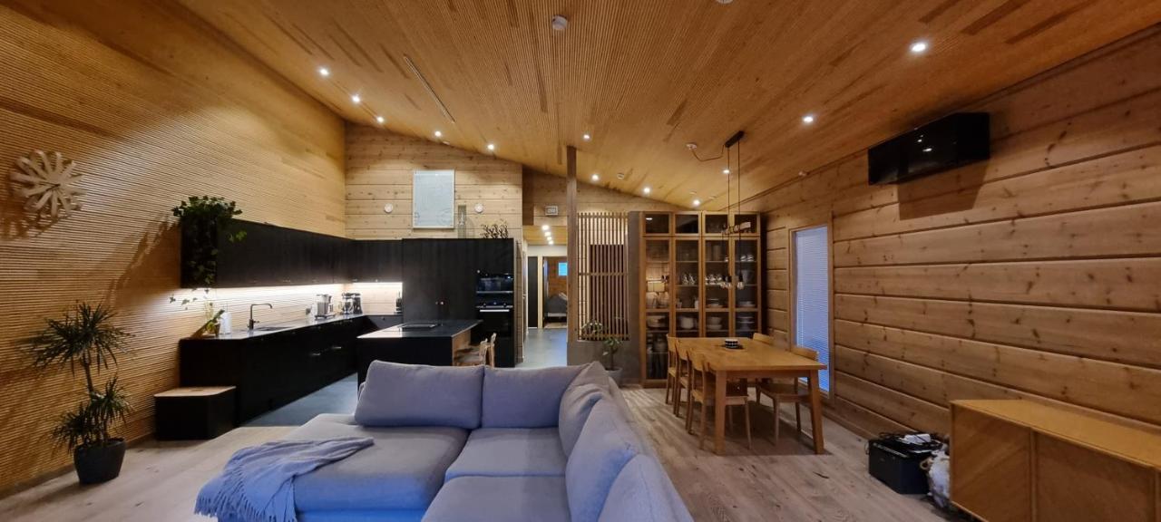 רובניימי Luxury Villa Rauhankatu מראה חיצוני תמונה