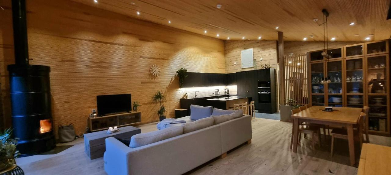 רובניימי Luxury Villa Rauhankatu מראה חיצוני תמונה